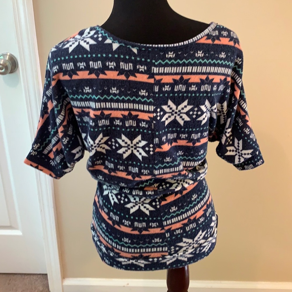 Fuzzy Aztec Design Shirt - Picture 2 of 2